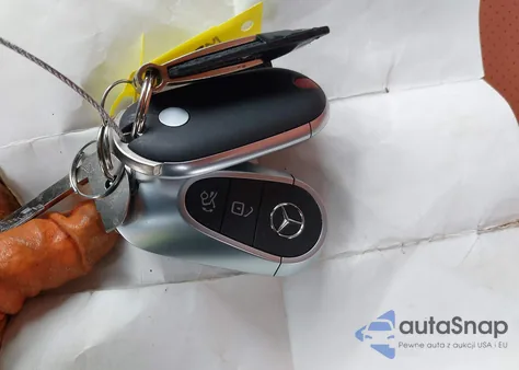 2023 Mercedes-Benz Glc 300 4Matic Suv from USA, damaged, VIN W1NKM4HBXPF029614